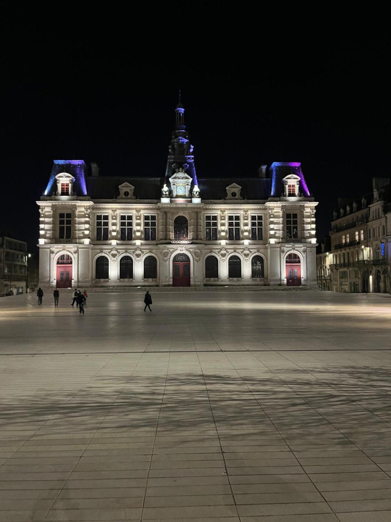 Le Cosy Du Marche Notre-Dame Διαμέρισμα Πουατιέ Εξωτερικό φωτογραφία
